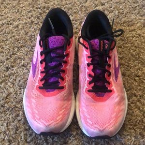 Brooks Ravenna 10 running shoe